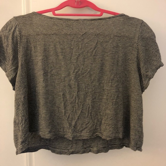 LF crop top - Picture 4 of 4